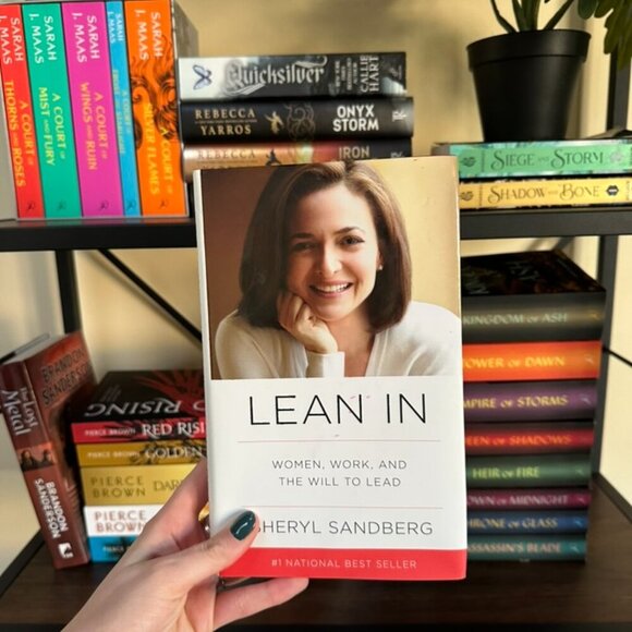 Lean In - Cheryl Sandberg Hardcove - Picture 1 of 2